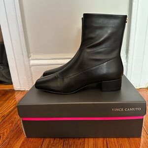NWT Vince Camuto Black square toe leather booties